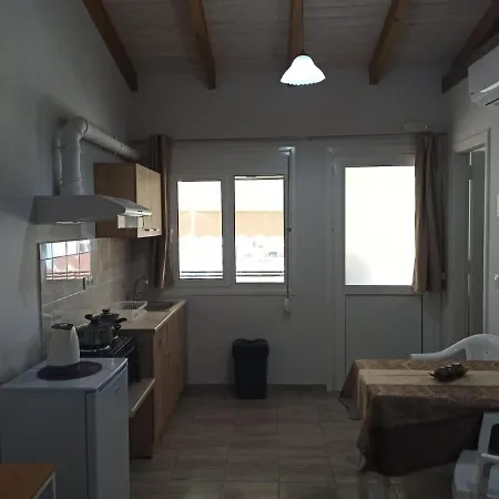 Christos Family γ Apartment *
