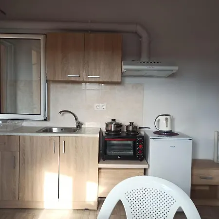 Christos Family γ Apartment